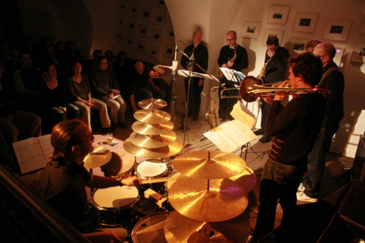 200904_lucas_niggli_nils_wolfram_septett_c_anton_scholz_web.jpg 200904_lucas_niggli_nils_wolfram_septett_c_anton_scholz_web.jpg